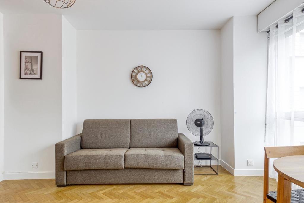 L'Appartement D'Art Et De Lumiere Клиши Экстерьер фото